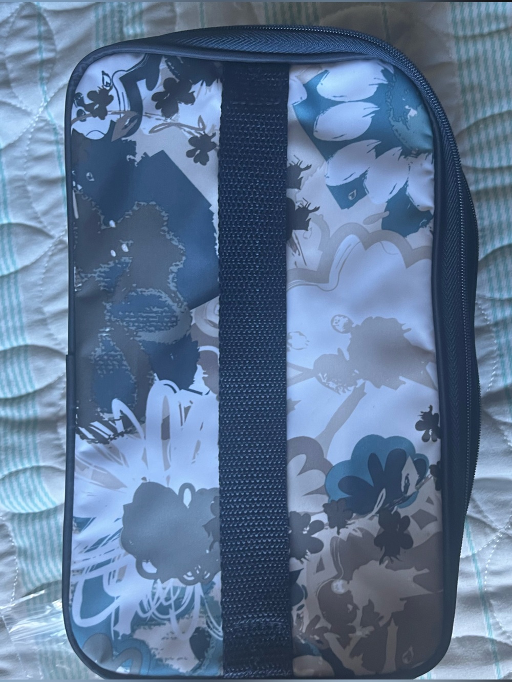 Thirty-One Glamour Case – Brushed Bloom – New in Package